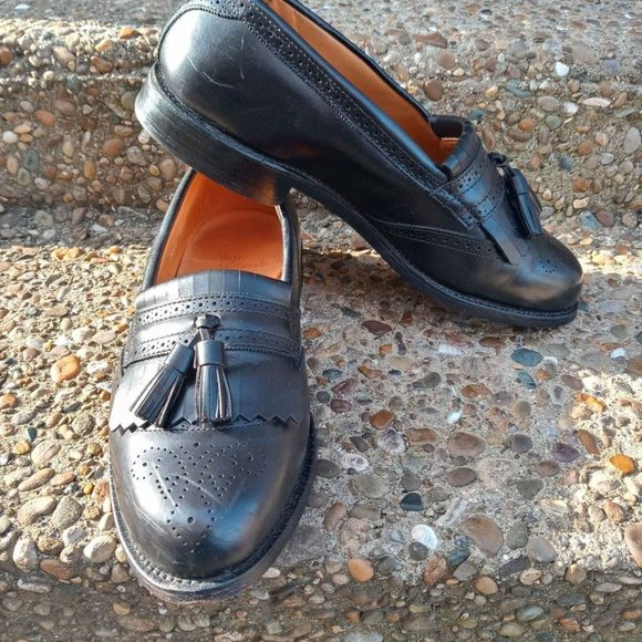 Allen Edmonds Bridgeton Kiltie Tassel Black Leather Loafers USA Men\'s 10.5 D EUC s-l400.jpg main image 2